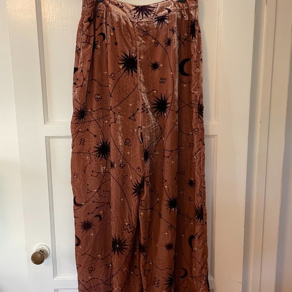 Anthropologie Wide-Leg Printed Velvet Trousers - Picture 2 of 4